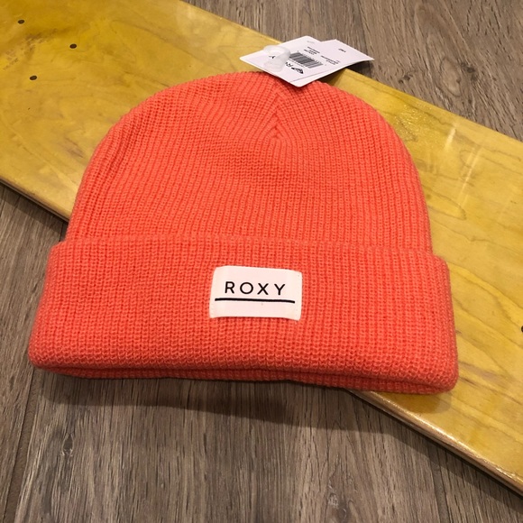 🔥 Roxy Harper beanie in coral 🔥 - Picture 5 of 6